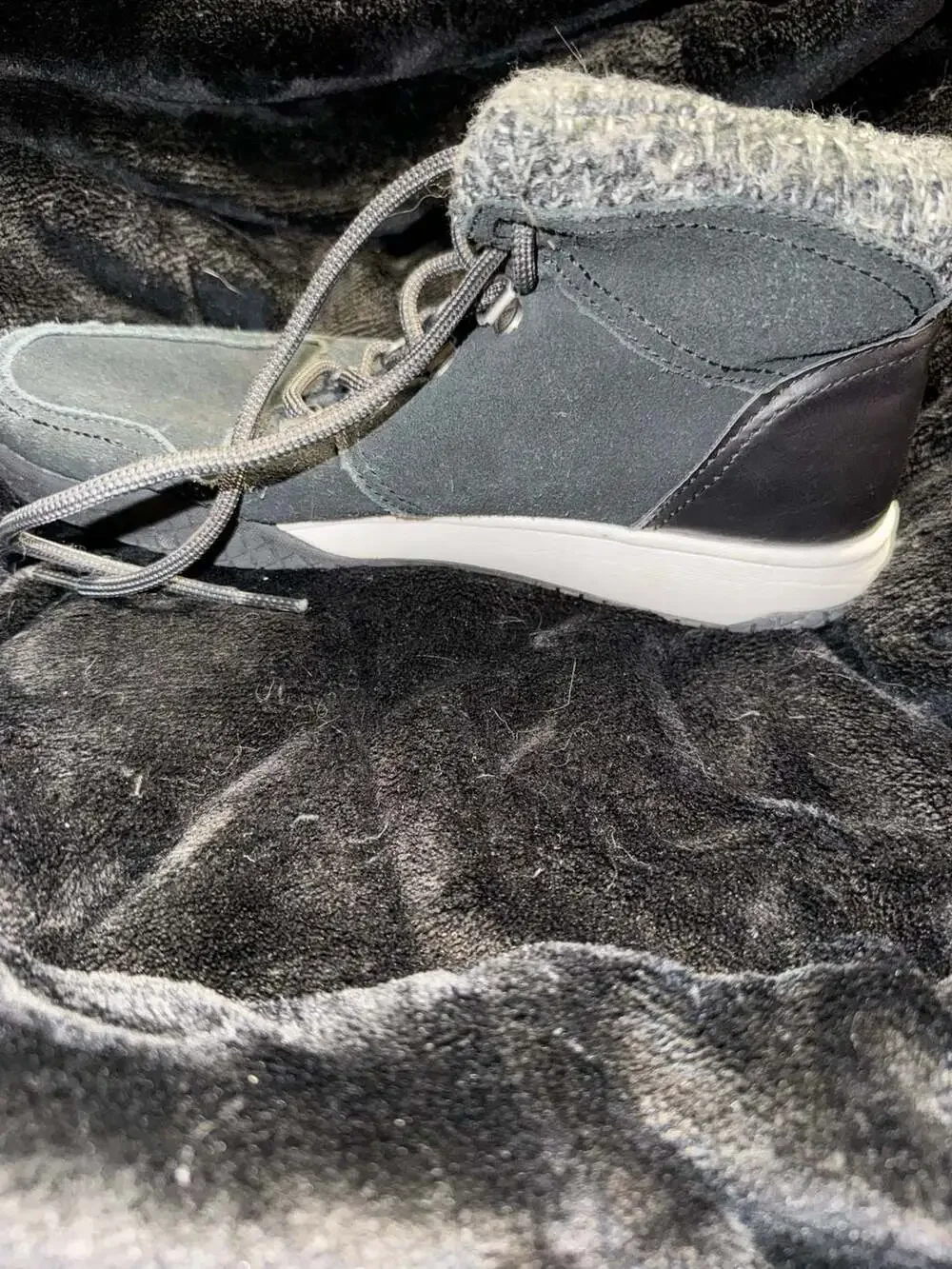 Weatherproof Women's Size 9 Black Suede Knit Cuff Ankle Boots